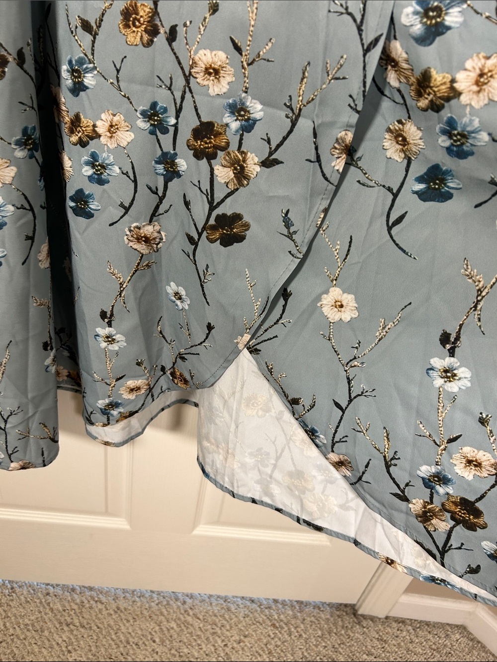 Light Blue Floral Wrap Style Midi Dress size L - Picture 4 of 6